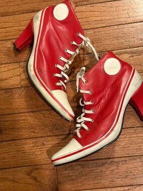 TRIVICA Lace Up Leather Red & white Sneaker Look Heels Size 7